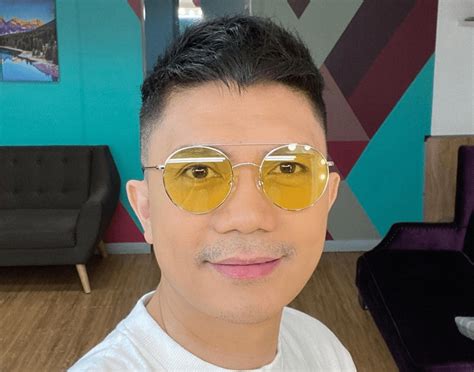 vhong navarro gluta|TIMELINE: Vhong Navarro’s rape and acts of lasciviousness .